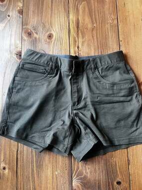 Backcountry Women's Hiking Utility Shorts - Olive Green Size 6